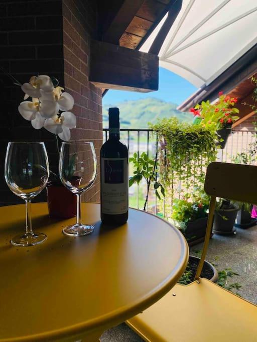Attico Nel Cuore Delle Langhe - Free Parking Wi-Fi E Ac Alba  Buitenkant foto